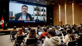 Democracia en crisis: el reto de la gobernanza digital global
