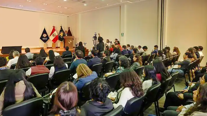 Arequipa formaliza microempresas y abre 545 vacantes de empleo digno